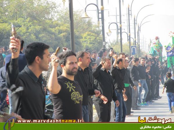 گزارش تصویری: تصاویری از عزاداری صبح عاشورا در مرودشت